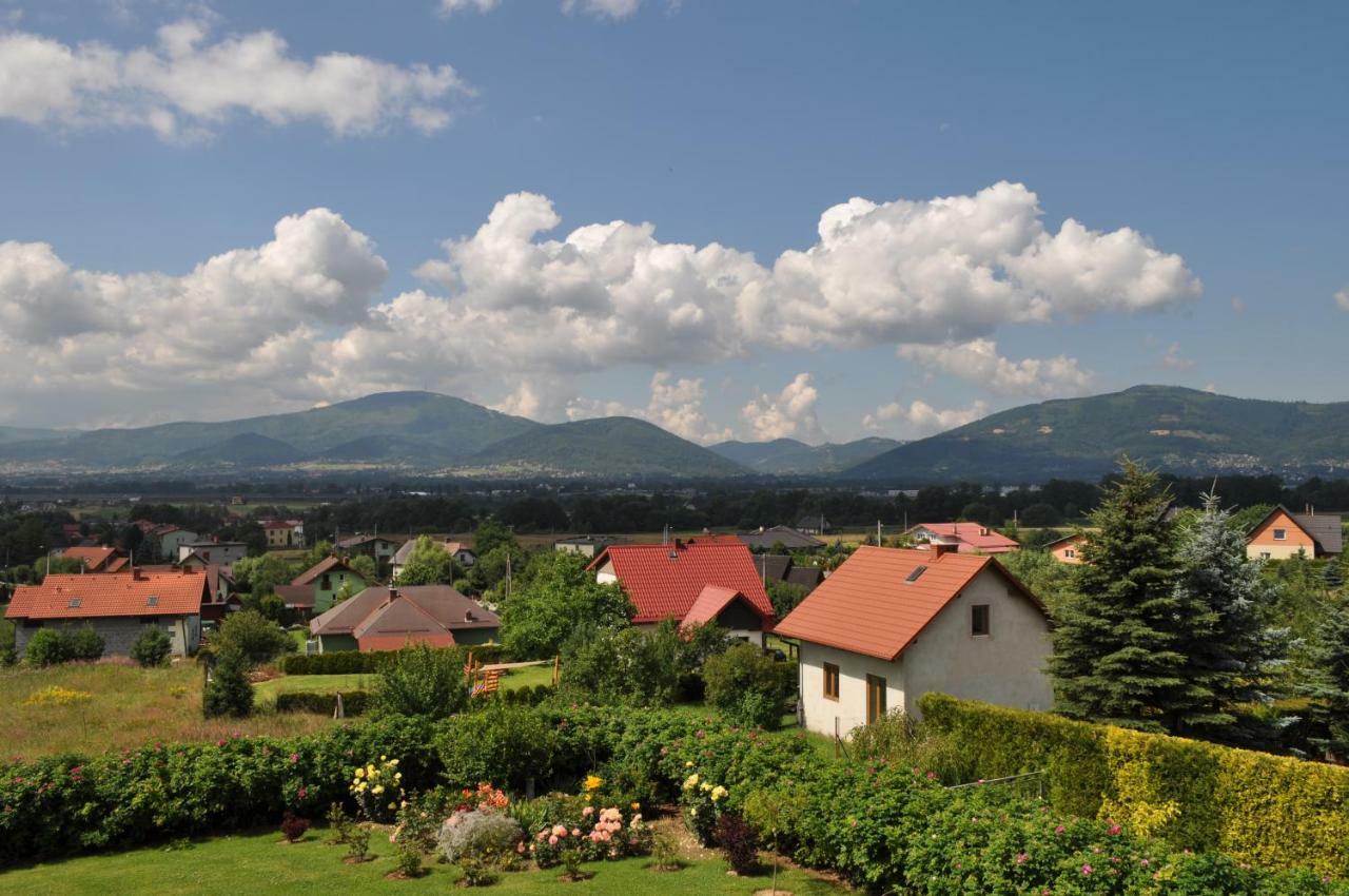 Dom Na Zboczu Apartamento Lodygowice Exterior foto